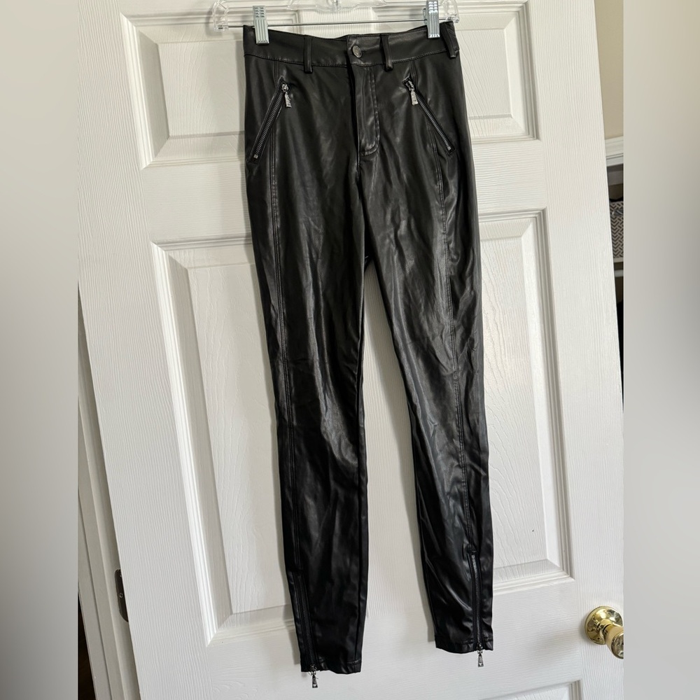 NWOT Guess Faux Leather Moto Leggings